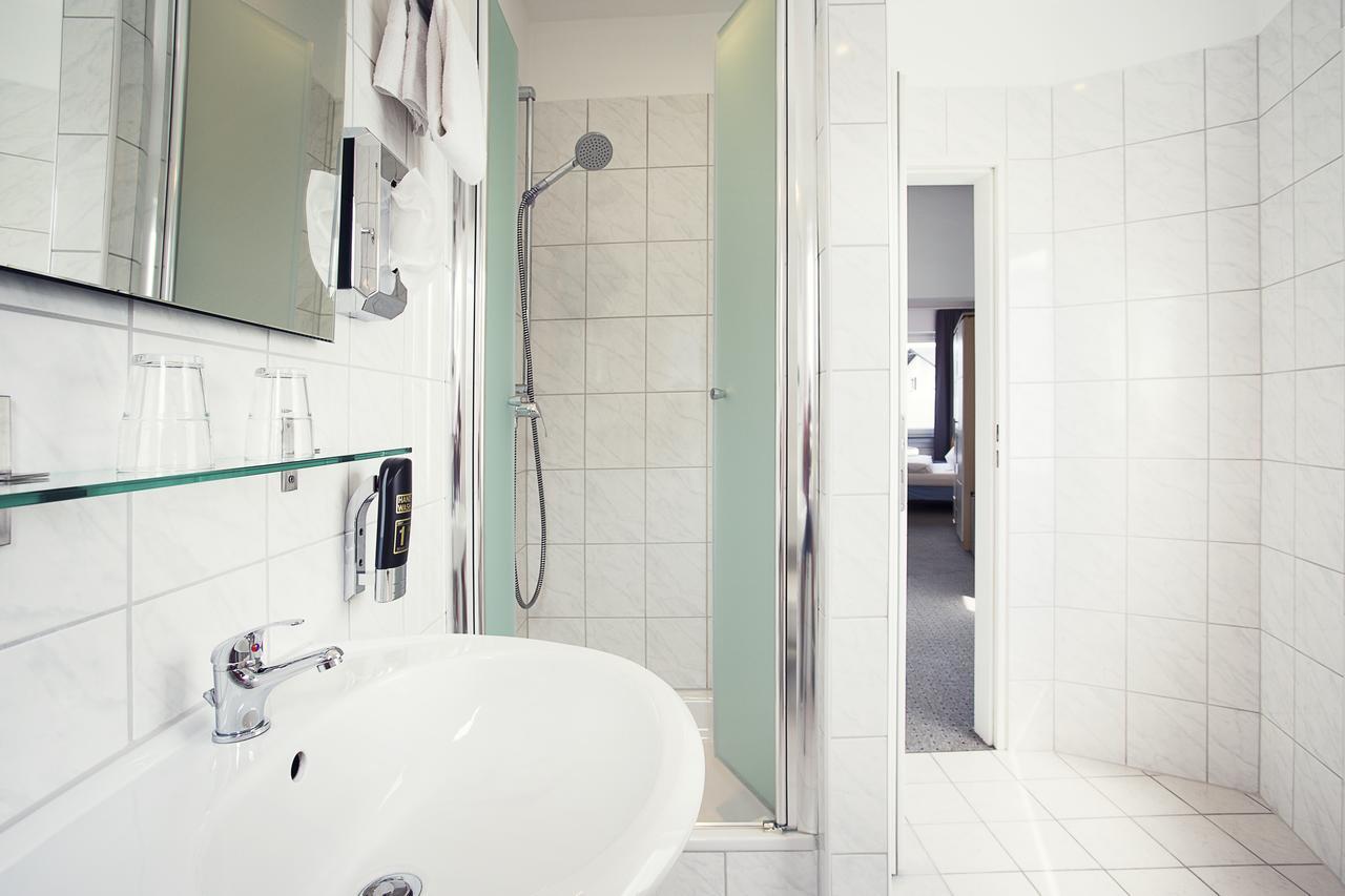 מונטבאור Hotel Loewenguth מראה חיצוני תמונה